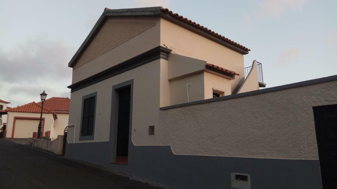 Casa Dos Caseiros Holiday home Santa Cruz (Madeira)